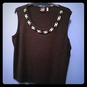 Sleeveless blouse